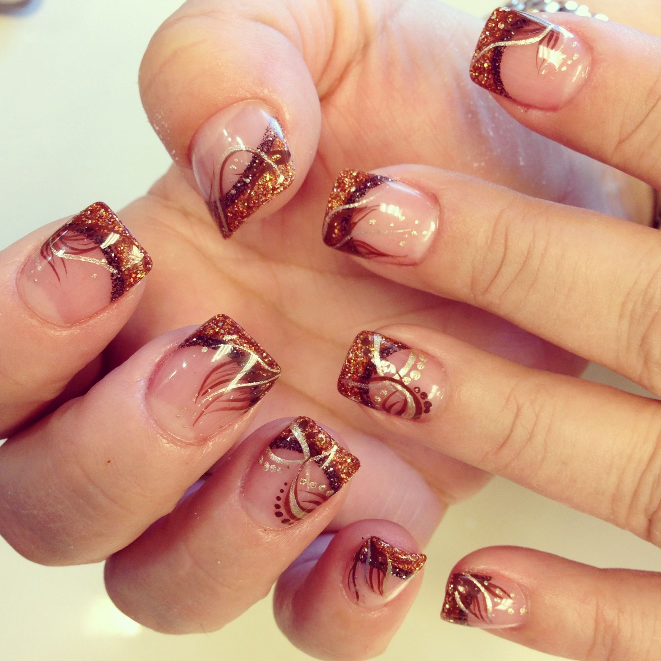 Autumn Aura: Cozy Chic Nail Art for Fall