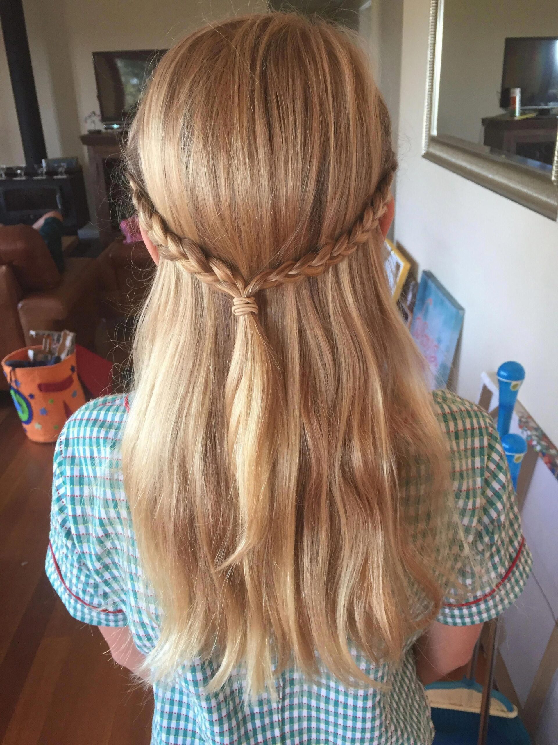 Quick & Adorable: School Hairstyles That Make the Grade!