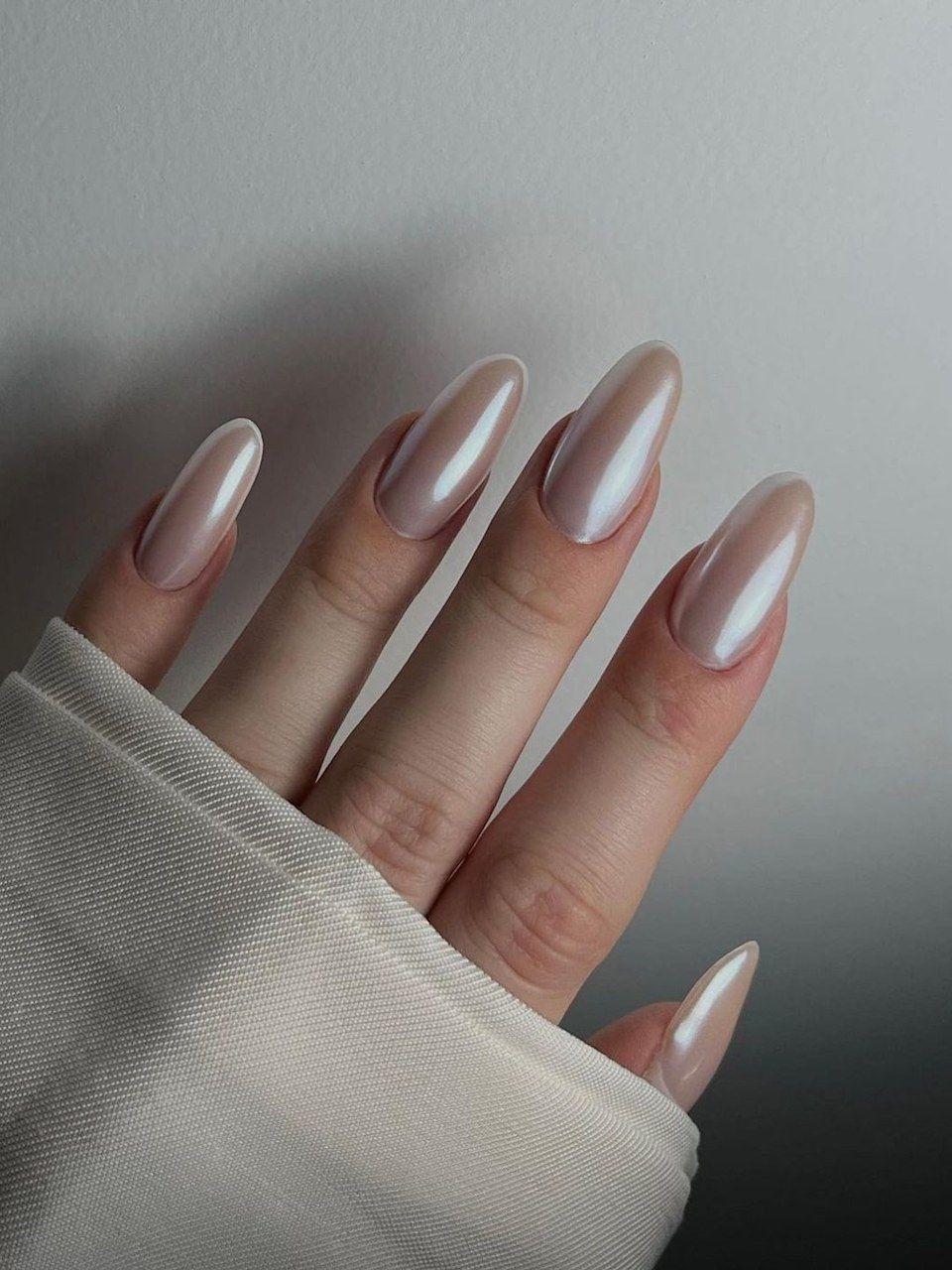 Chic Geometric Glam: The Art of Modern Nail Aesthetics