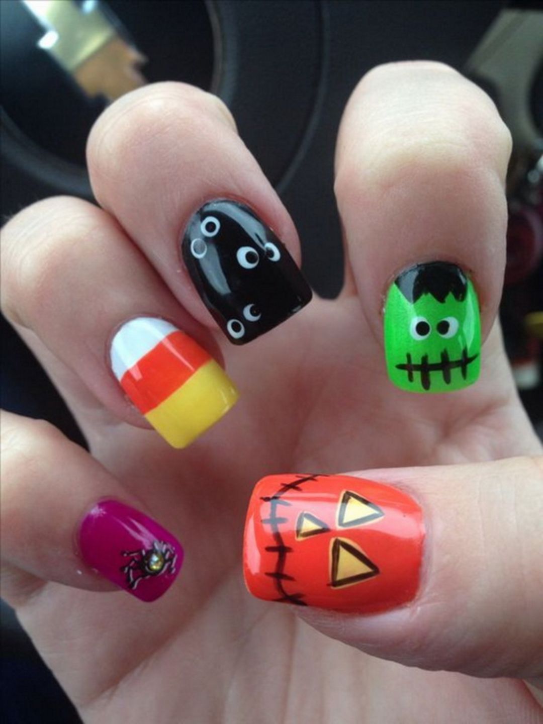 Hauntingly Enchanted: Nail Designs to Bewitch Your Halloween