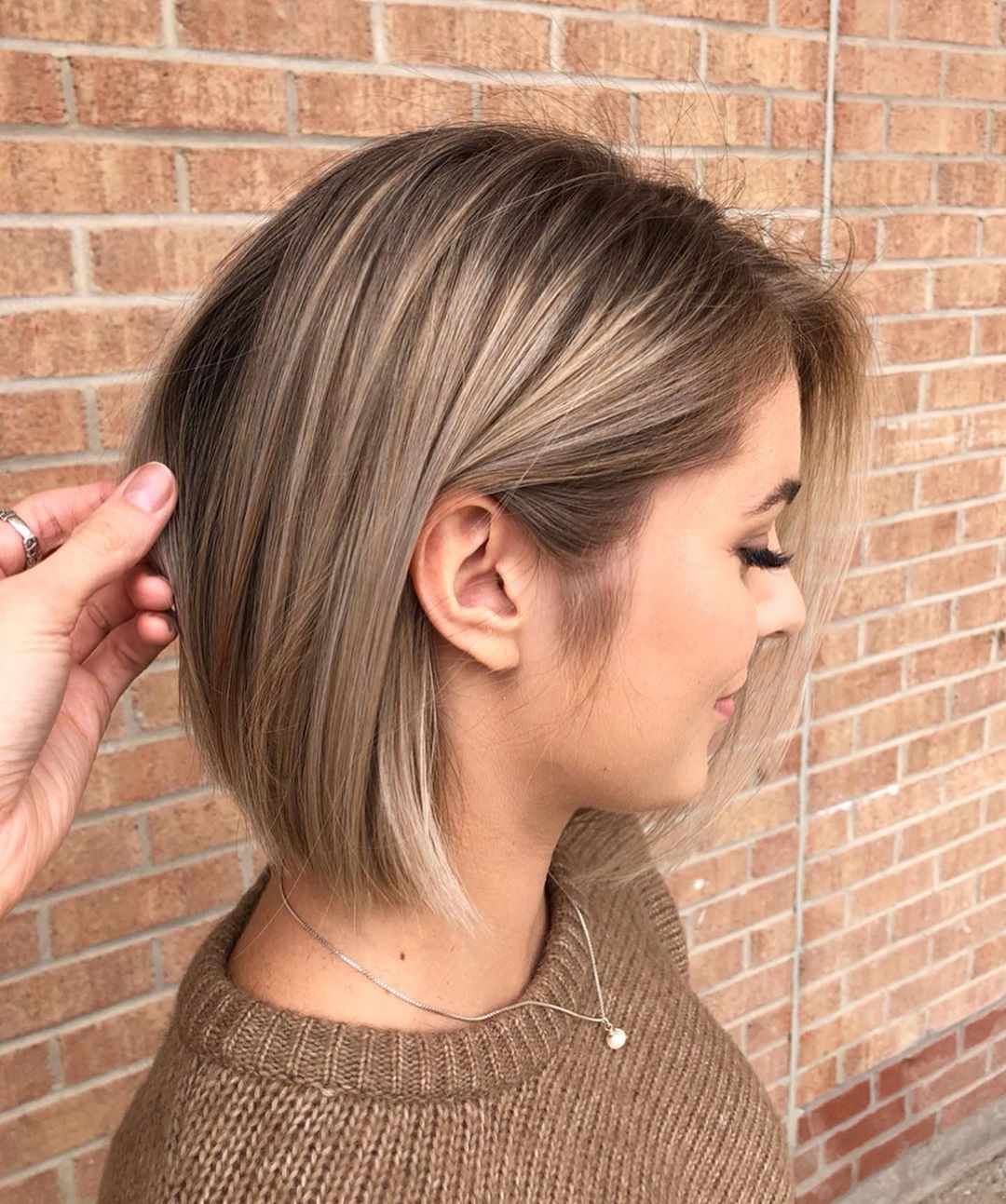 Autumn Tresses: Chic Hairstyles to Embrace the Season