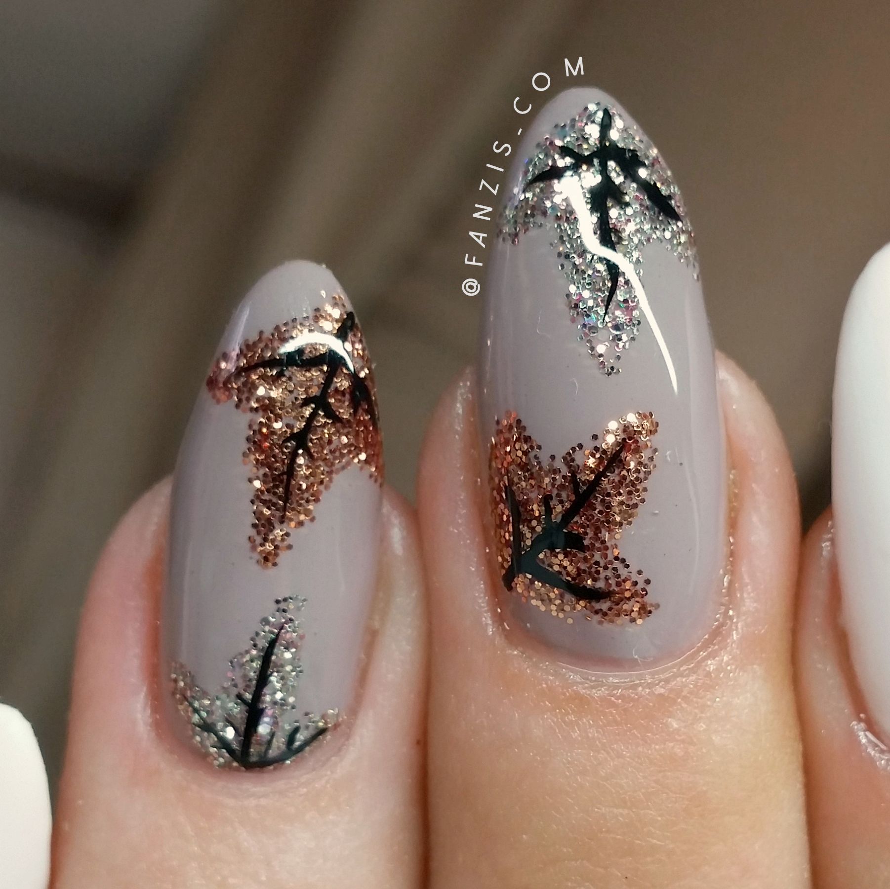 Autumn Whispers: Cozy Chic Nail Art