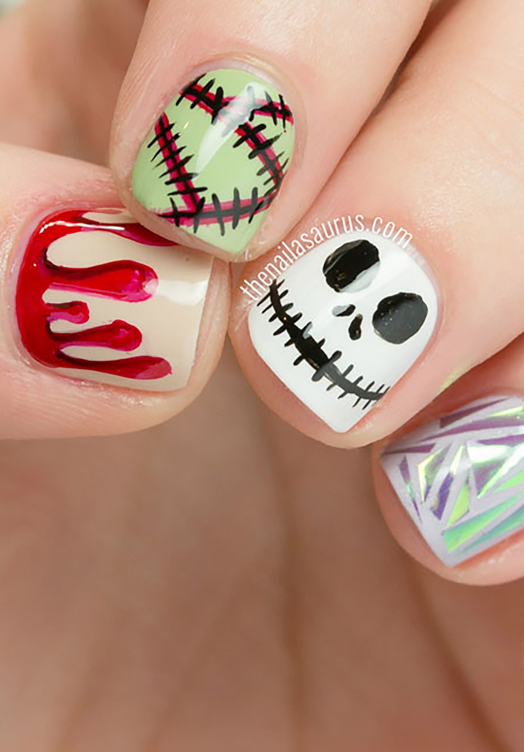 Bewitching Nails: Hauntingly Chic Designs for a Spooktacular Halloween