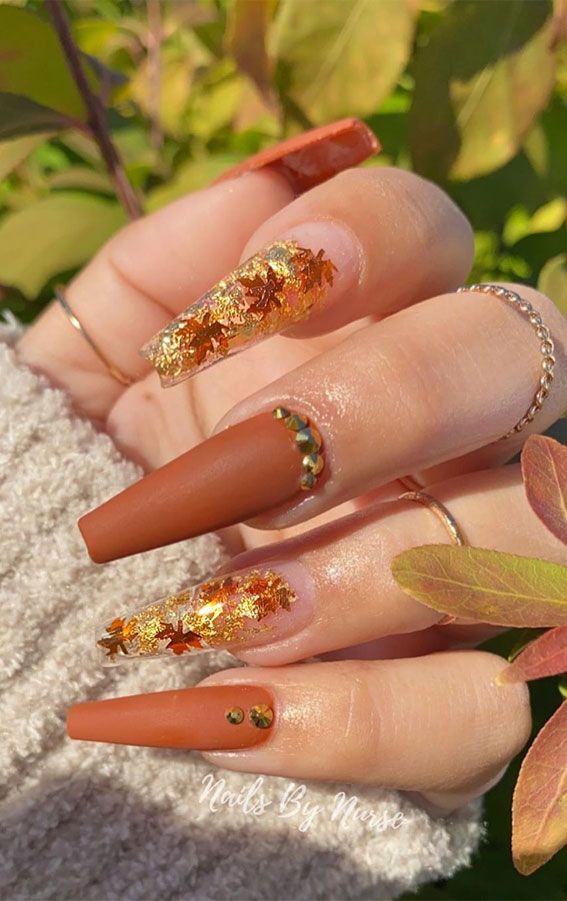 Autumn Elegance: Cozy Vibes Nail Art