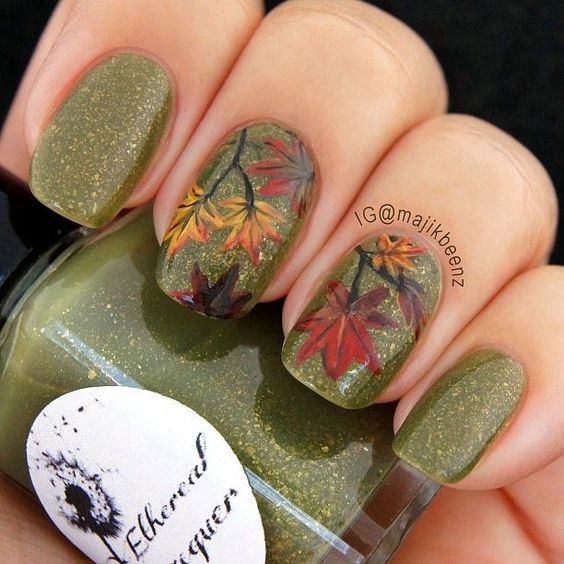 Falling for Color: Stunning Nail Designs to Embrace the Essence of Autumn