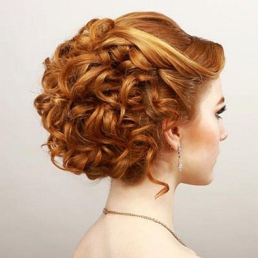 Effortless Elegance: The Chic Curly Updo for Homecoming Glam