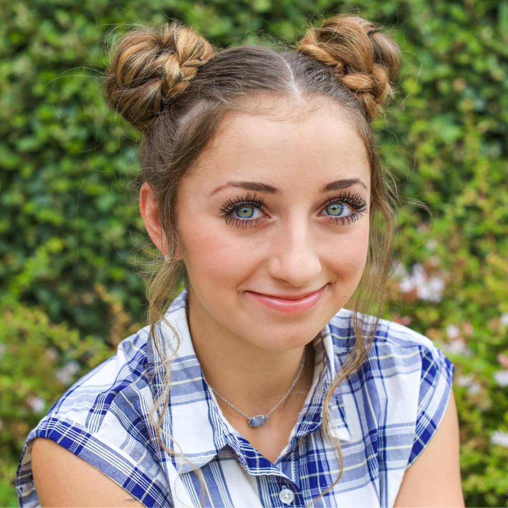 Playful Ponytails & Whimsical Waves: Adorable Hairstyles for Every School Day!