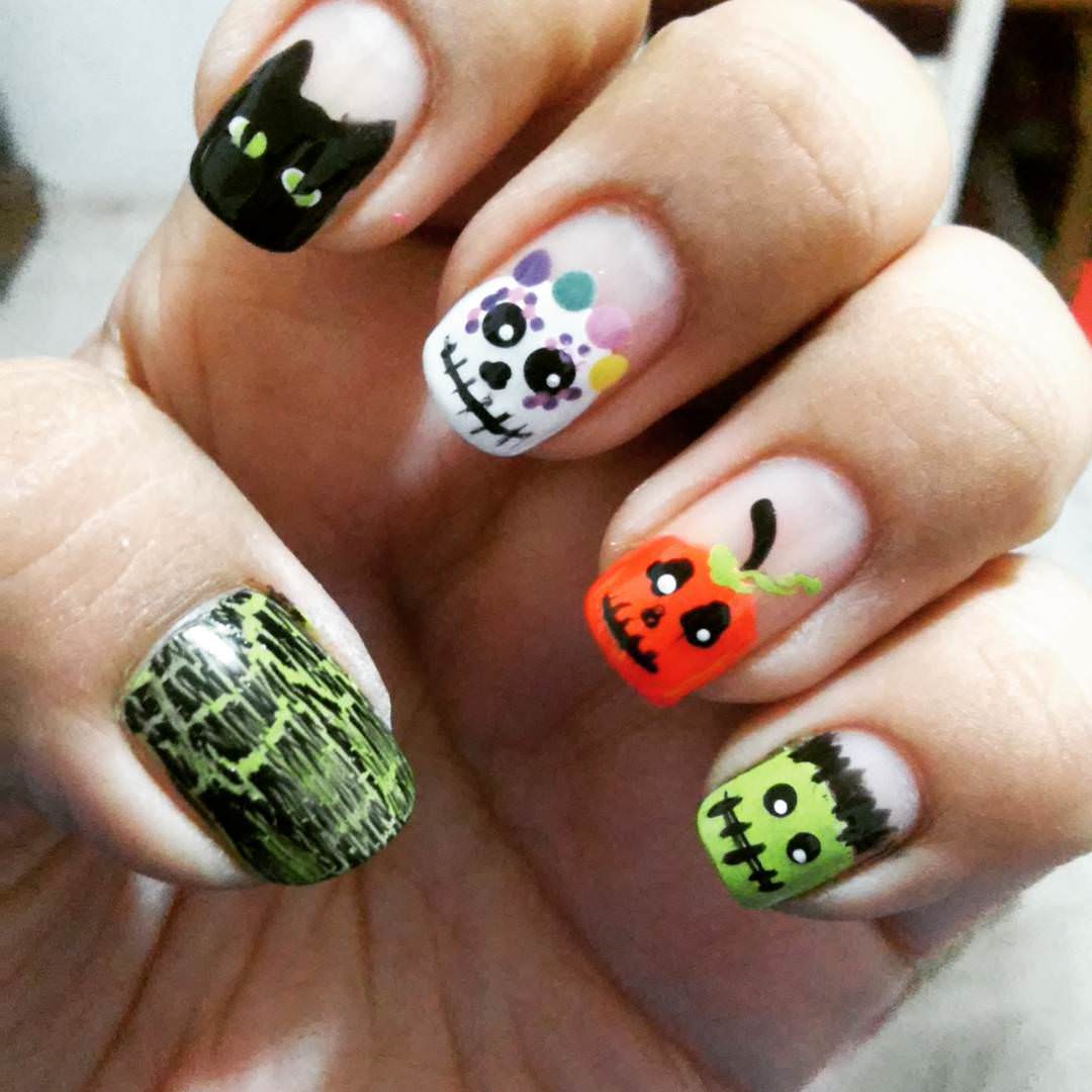 Hauntingly Beautiful: Spooktacular Nail Designs for a Frightfully Fabulous Halloween!