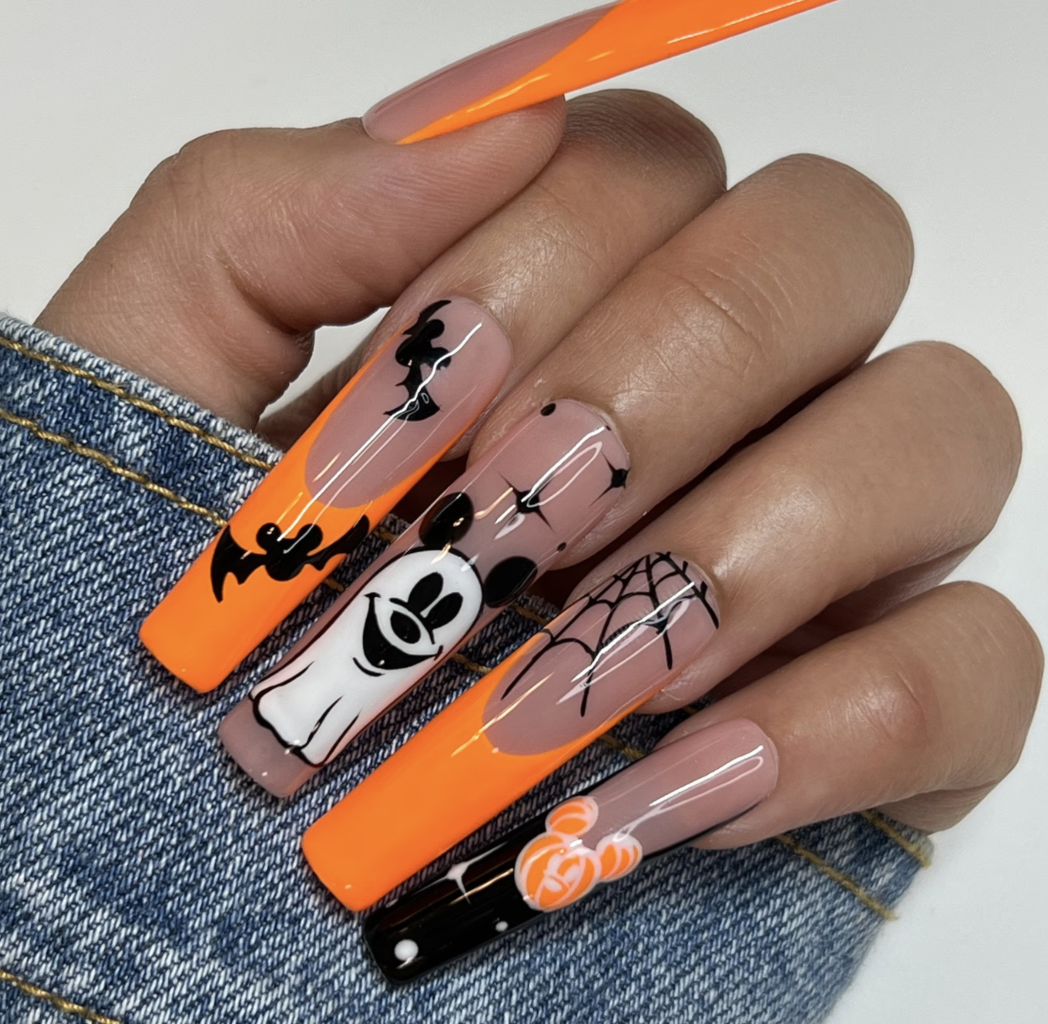 Hauntingly Chic: Nail Designs to Bewitch Your Halloween