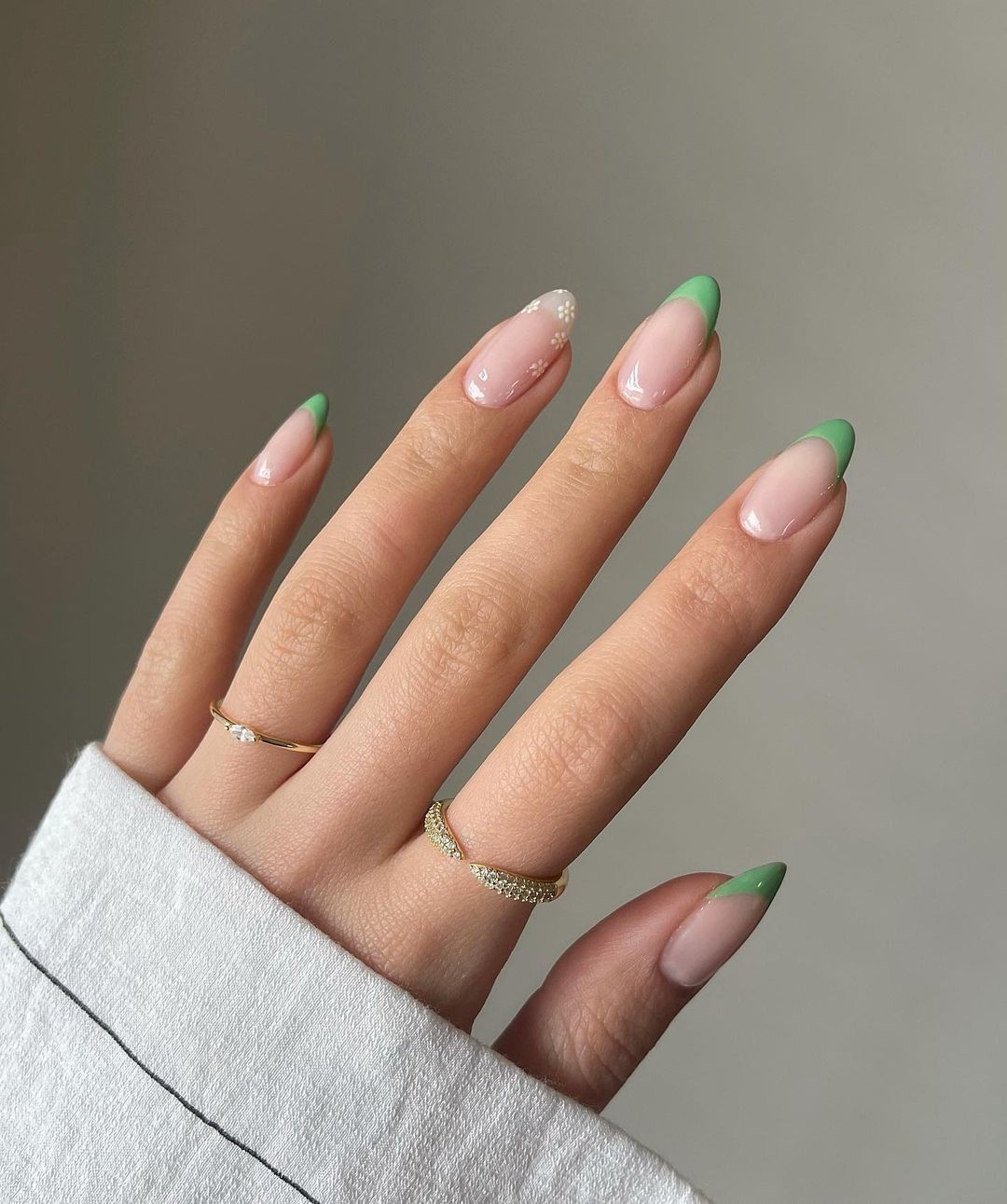 Chic & Sleek: The Contemporary Nail Aesthetic