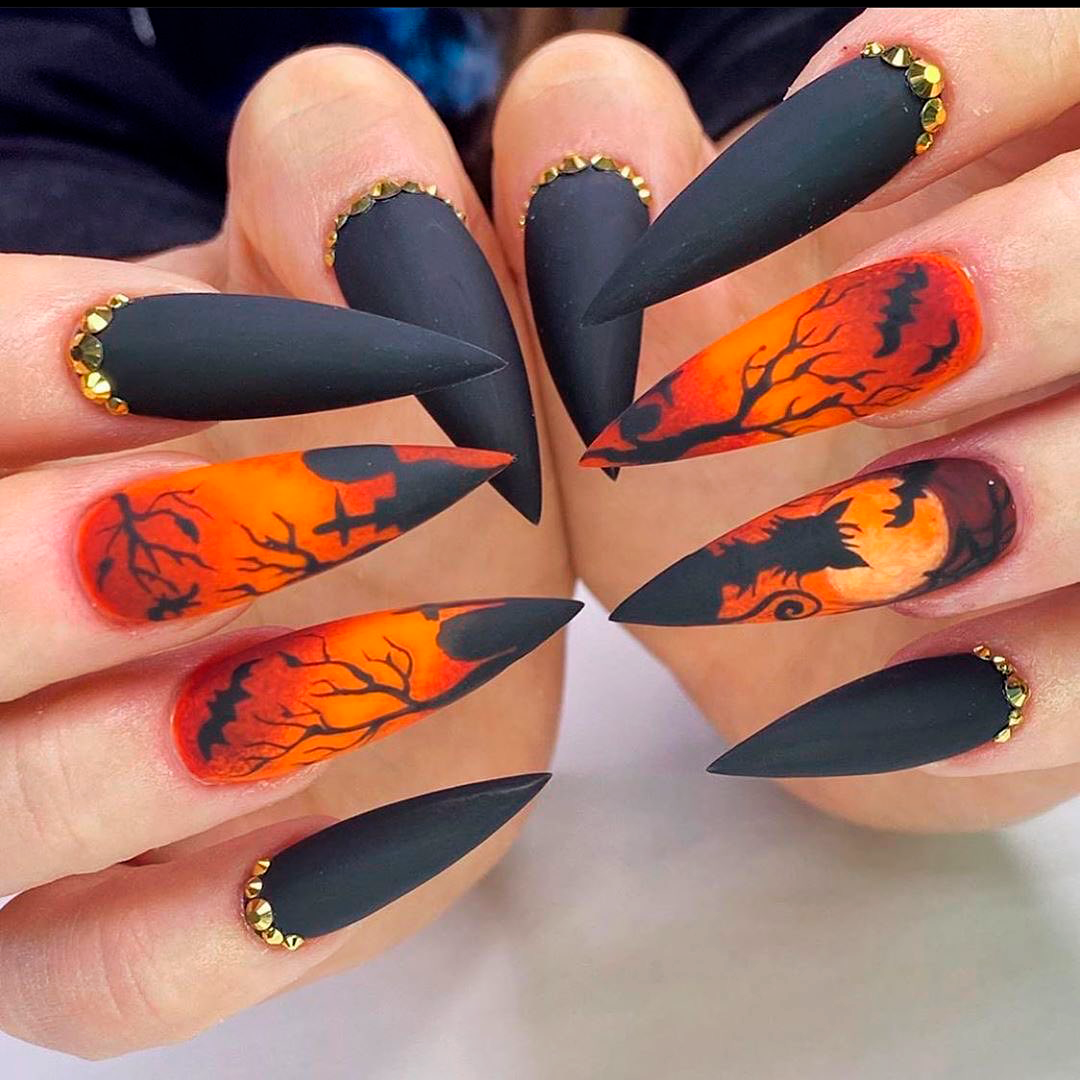 Hauntingly Beautiful: Spooktacular Nail Designs for a Bewitching Halloween