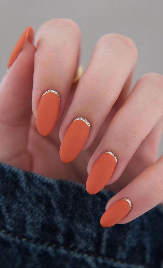 Autumn Bliss: Cozy Nail Designs to Embrace the Season