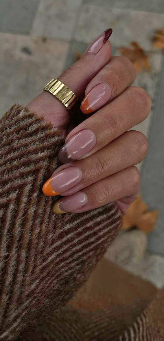 Autumn Hues: Cozy Nail Art for Fall Vibes