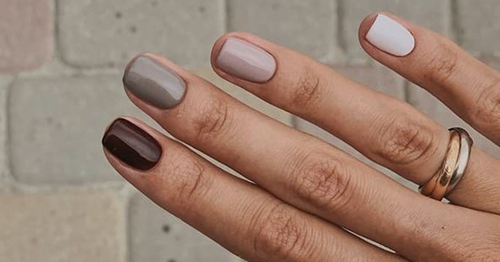 Autumn Elegance: Cozy Chic Nail Art