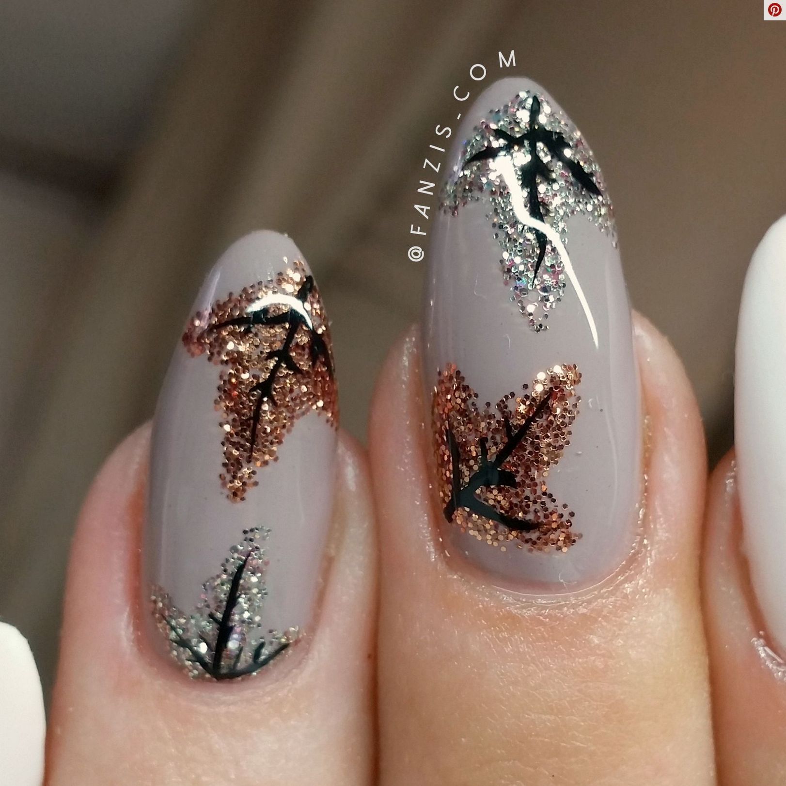 Autumn Whispers: Cozy Nail Art for Fall Vibes