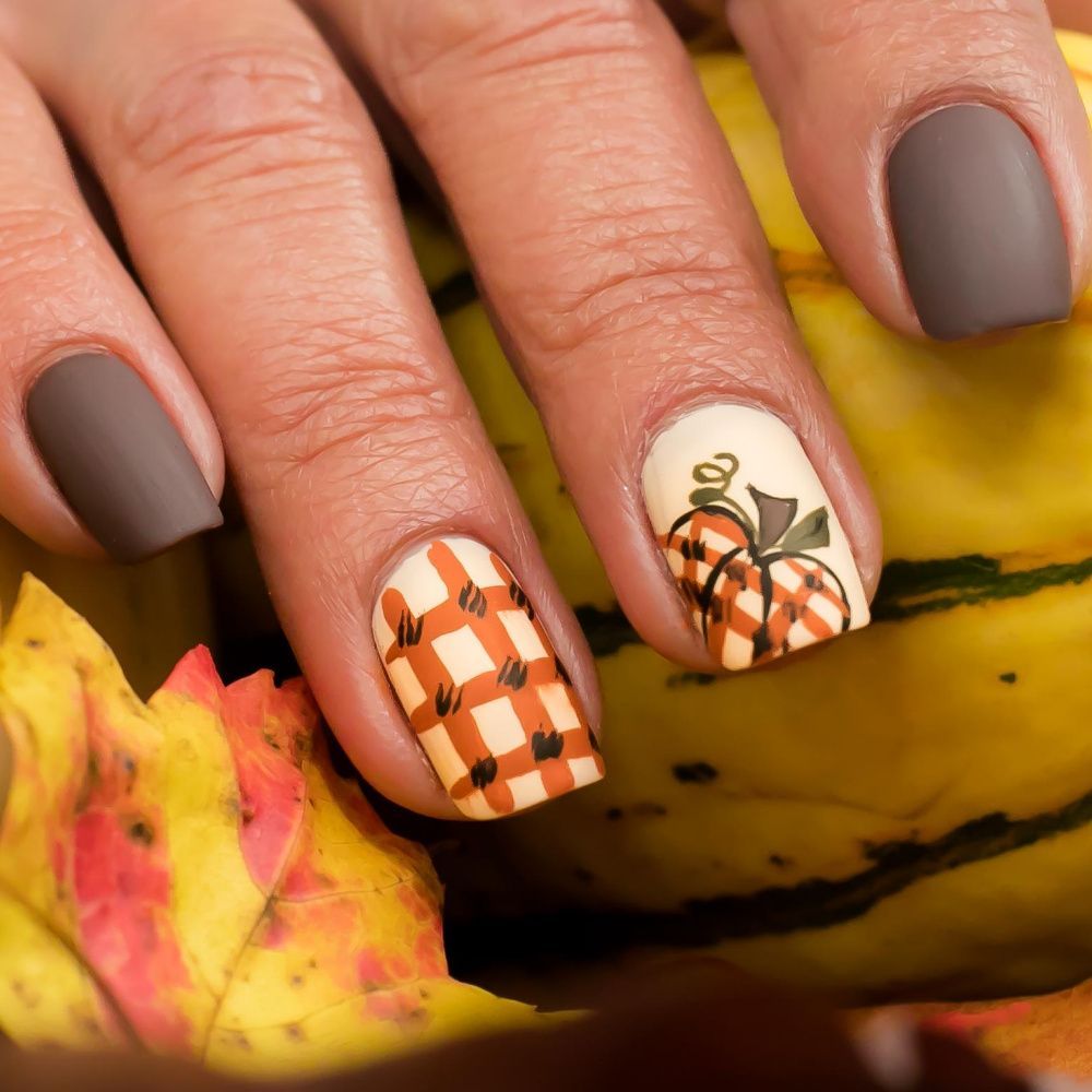 Autumn Enchantment: Cozy Nail Designs for Fall Vibes