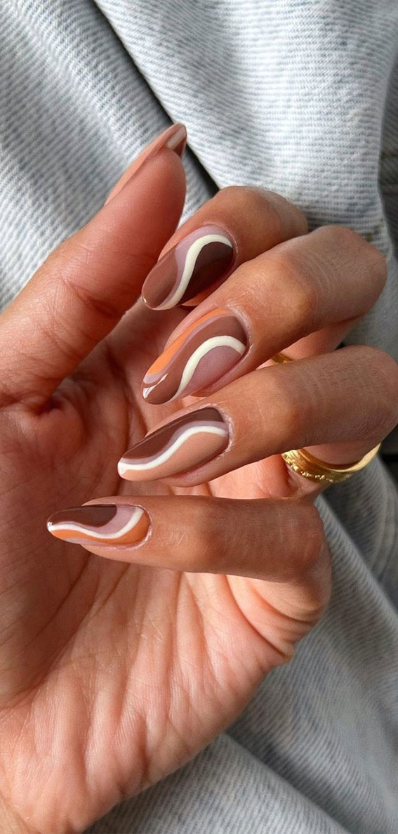 Autumn Elegance: Enchanting Nail Designs to Embrace the Fall Vibes