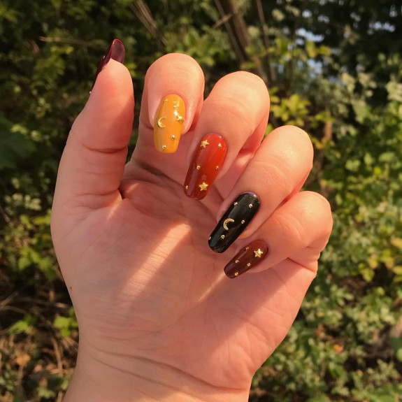 Autumn Elegance: Embrace the Charm of Early Fall Nail Designs