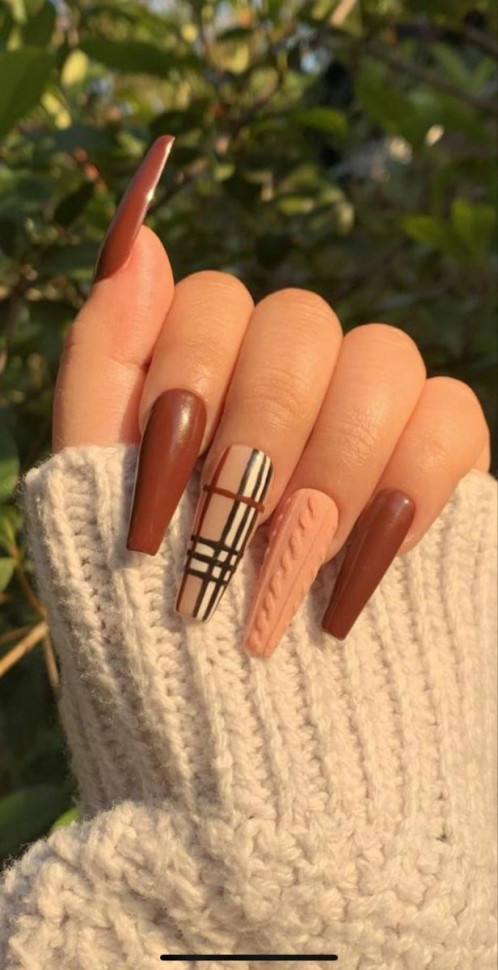 Autumn Elegance: Stunning Nail Designs to Embrace Early Fall