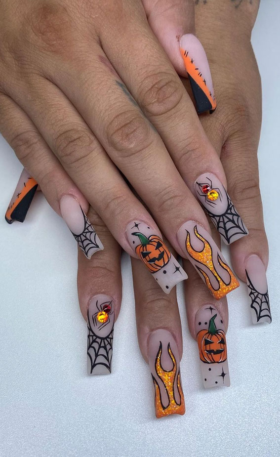 Hauntingly Beautiful: Enchanted Halloween Nail Art