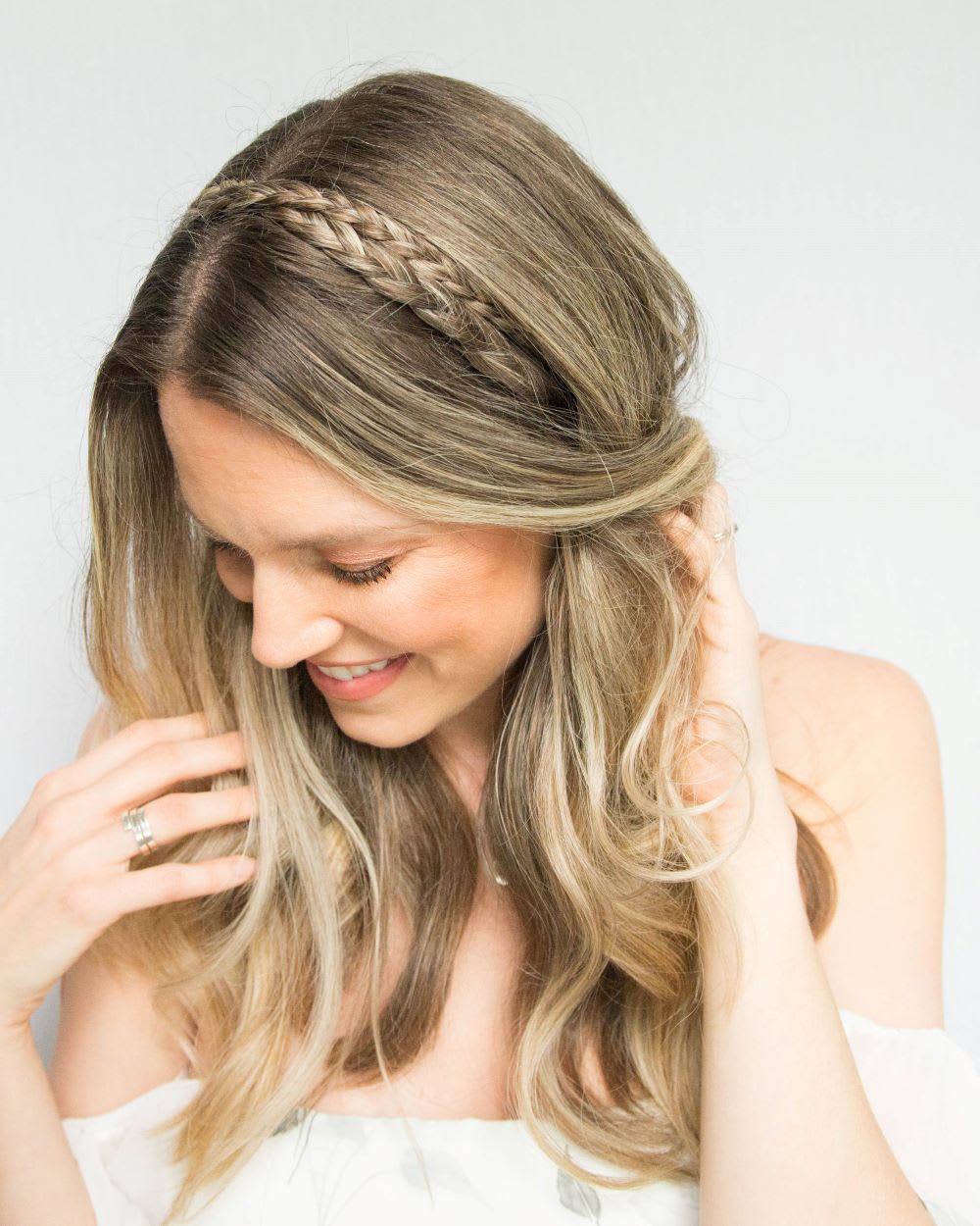 Braided Bliss: The Perfect Headband Hairstyle for Homecoming Glam!