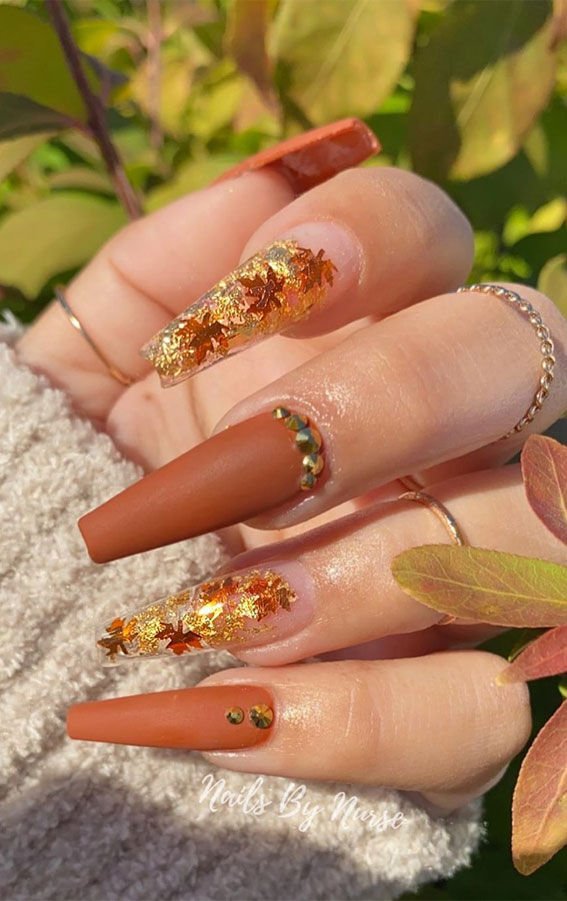 Autumn Whispers: Cozy Nail Designs to Embrace the Season