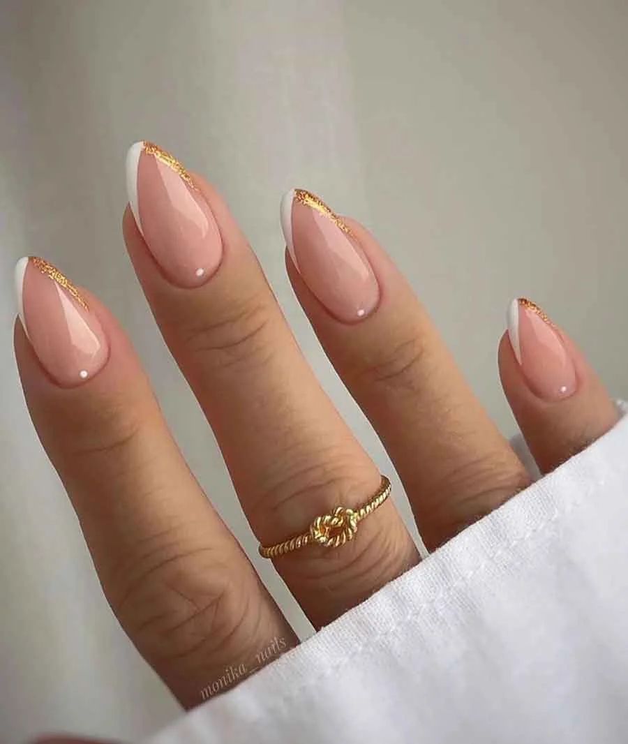 Gold Glitter Cuticle French Oval Nails Gold Glitter Cuticle French Oval Nails — Winter Oval Nails