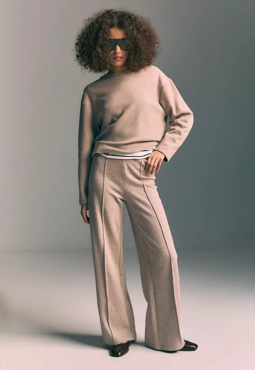 Beige Knit Set with Striped Trim and Heels — Knit Set Outfits