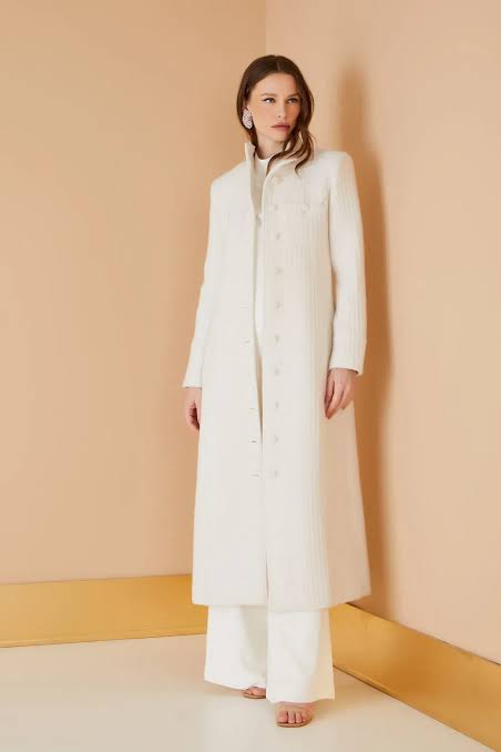 Minimalist White Wool Coat Ensemble Minimalist White Wool Coat Ensemble — Wool Coat Outfits