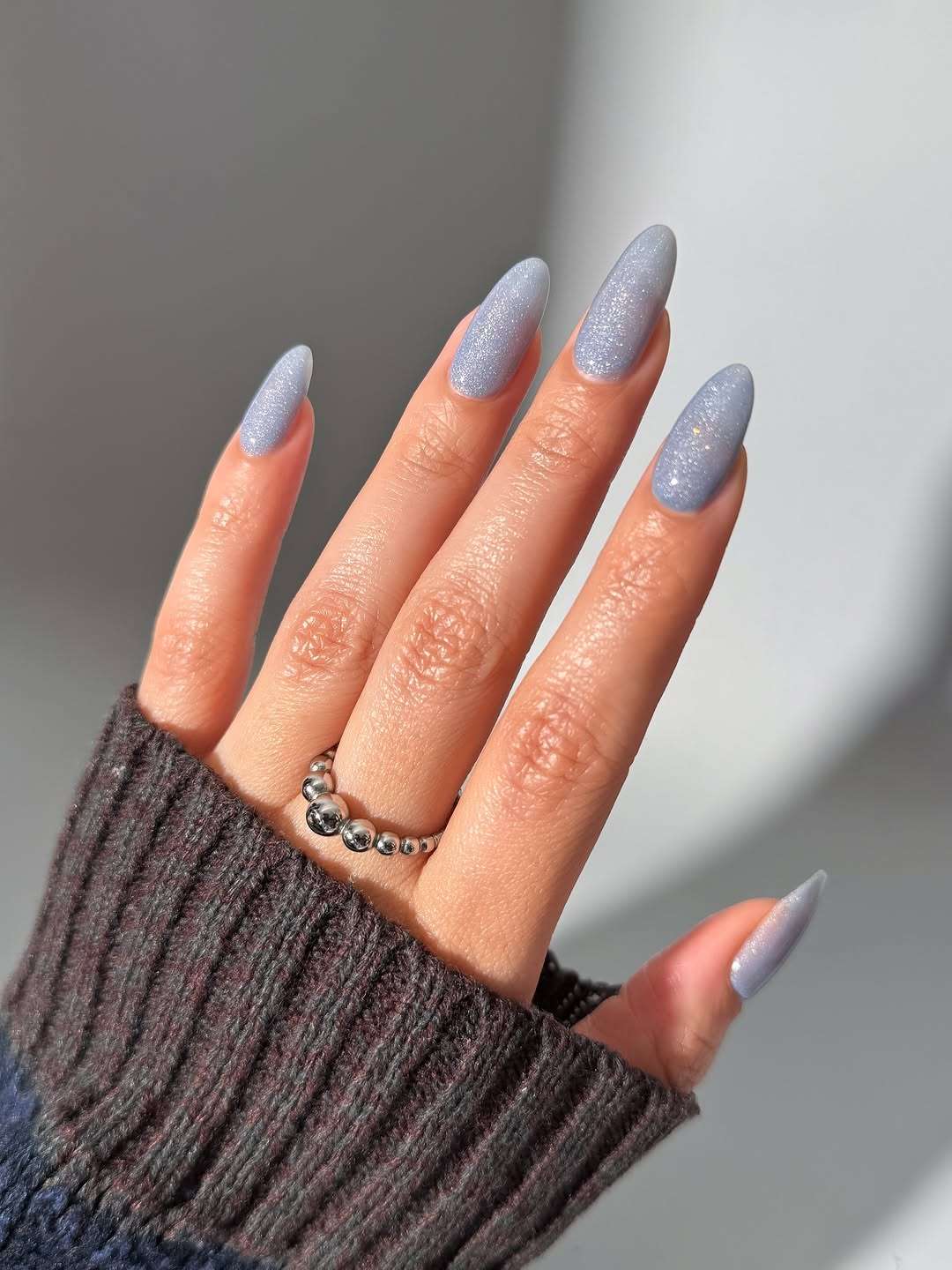 Icy Blue Shimmer Almond Nails Icy Blue Shimmer Almond Nails — Winter Oval Nails