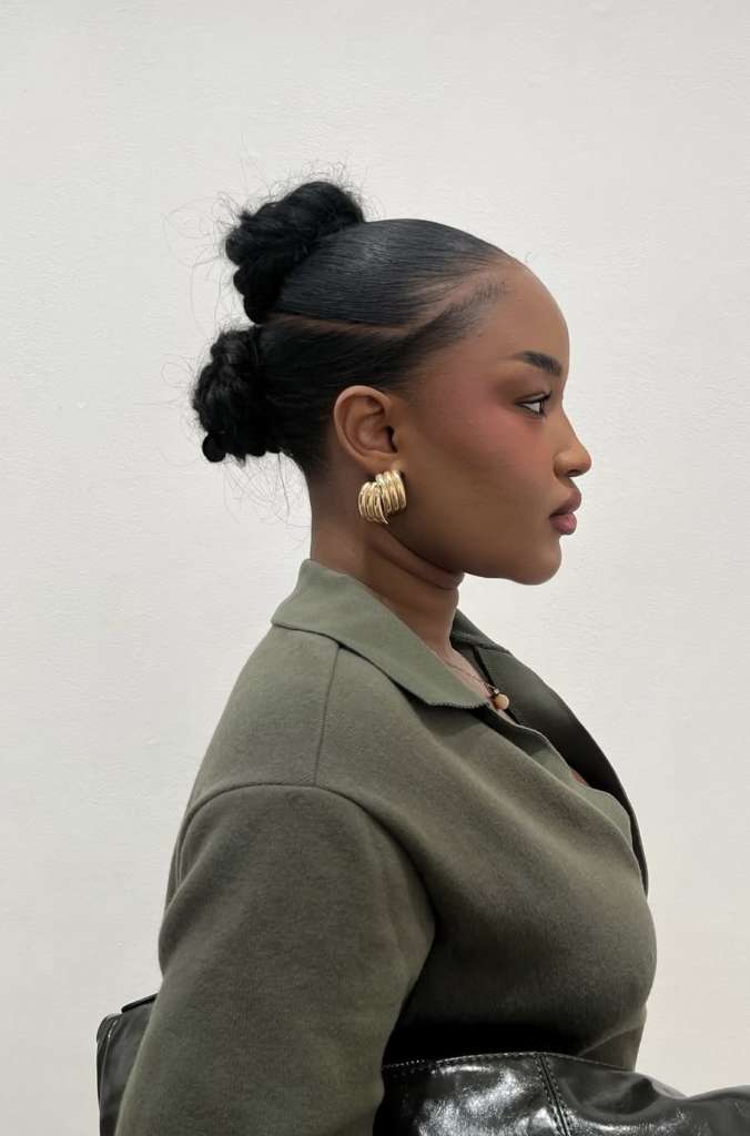 Collarbone Waves With Side Part — Winter Protective Hairstyles