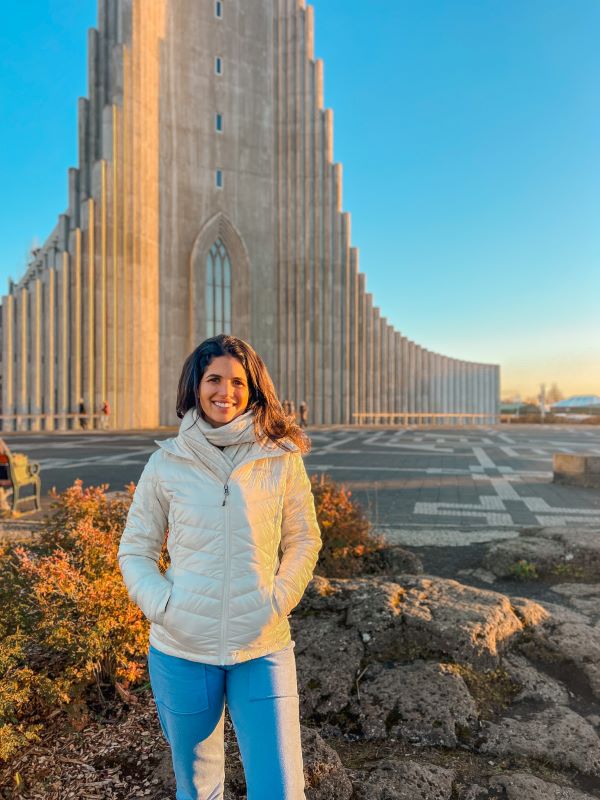 Cream Puffer Jacket for a Chic Winter Travel Look — Iceland Winter Outfits