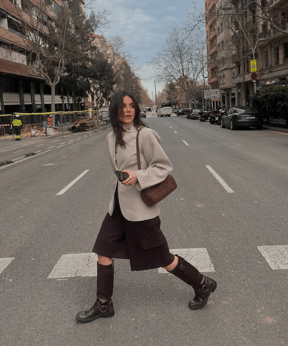 Street Style: Beige Blazer, Brown Skirt, and Harness Boots Street Style: Beige Blazer, Brown Skirt, and Harness Boots — Brown Boots Outfits