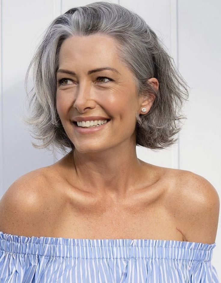 Effortless Natural Grey Bob Effortless Natural Grey Bob — Winter Bob Haircuts