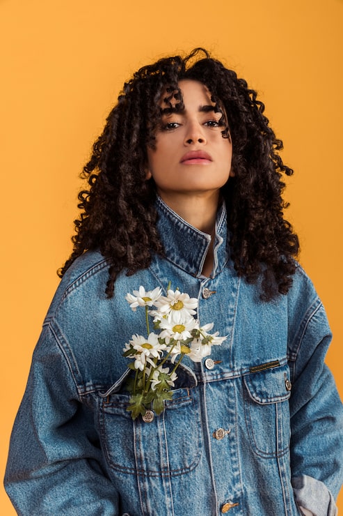 Visual Idea — Winter Haircuts for Curly Hair