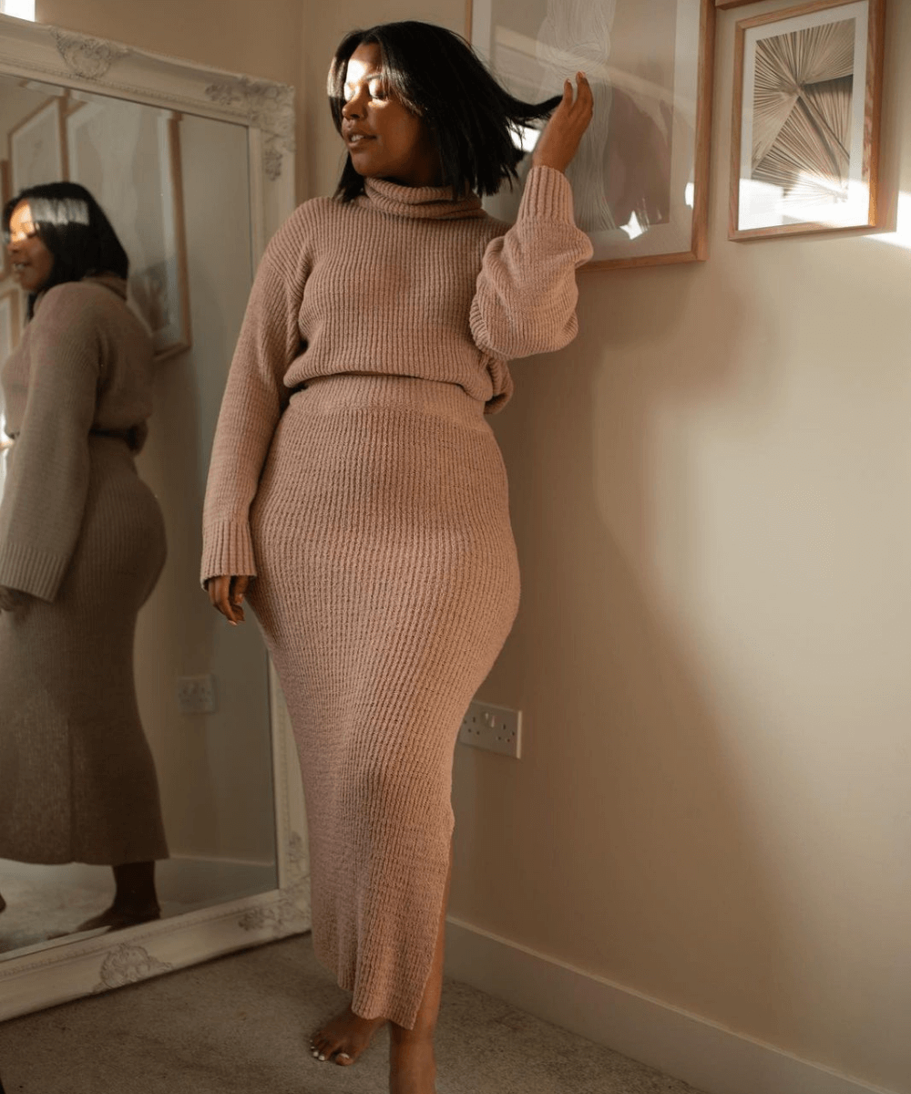 Cozy Beige Ribbed Turtleneck Midi Dress — Winter Dress Outfits