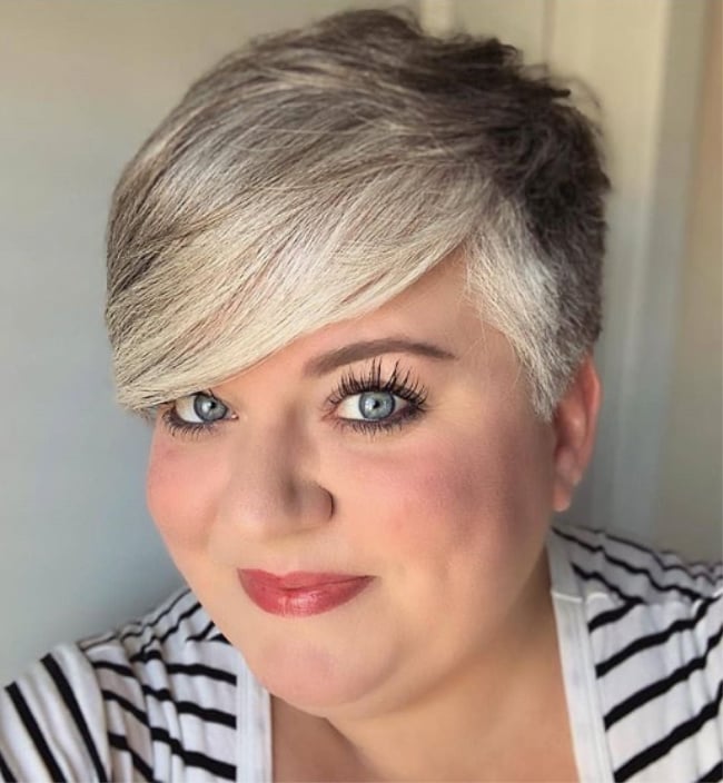 Gray Pixie With Blonde Highlights Gray Pixie With Blonde Highlights — Winter Haircuts for Gray Hair
