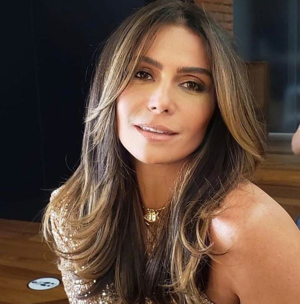Shoulder Visual Idea Shoulder Visual Idea — Winter Hair Colors for Brunettes