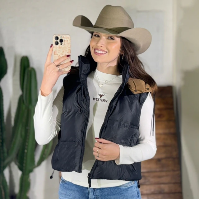 Casual Western Outfit Idea — Puffer Vest Outfits