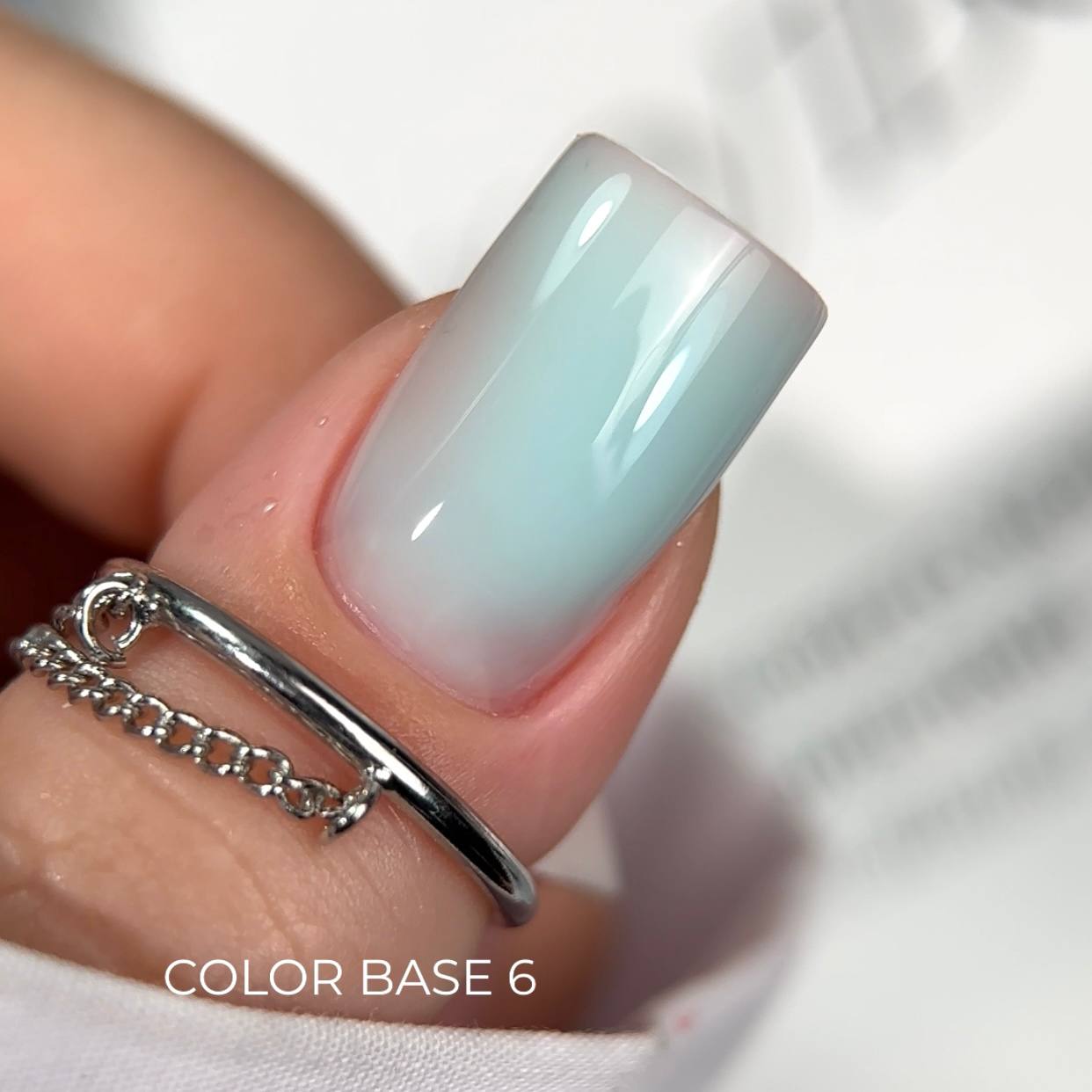 Visual Idea Visual Idea — Icy Blue Nails