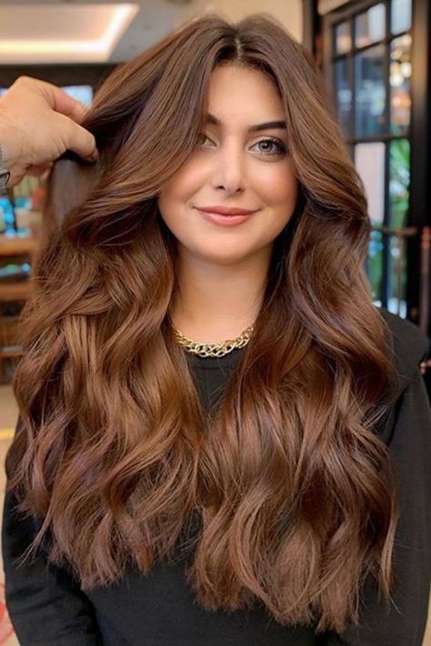 Chocolate Brown With Subtle Copper Chocolate Brown With Subtle Copper — Winter Hair Colors for Brunettes