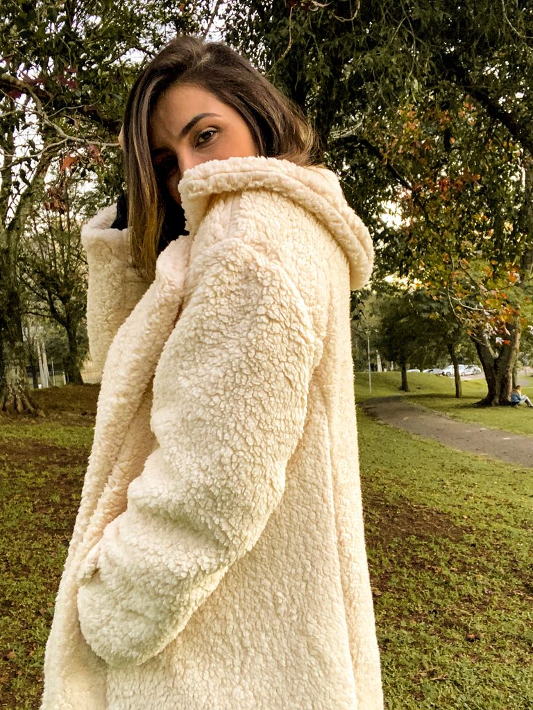 Focus on Texture: Cream Oversized Teddy Coat Detail — Teddy Coat Outfits