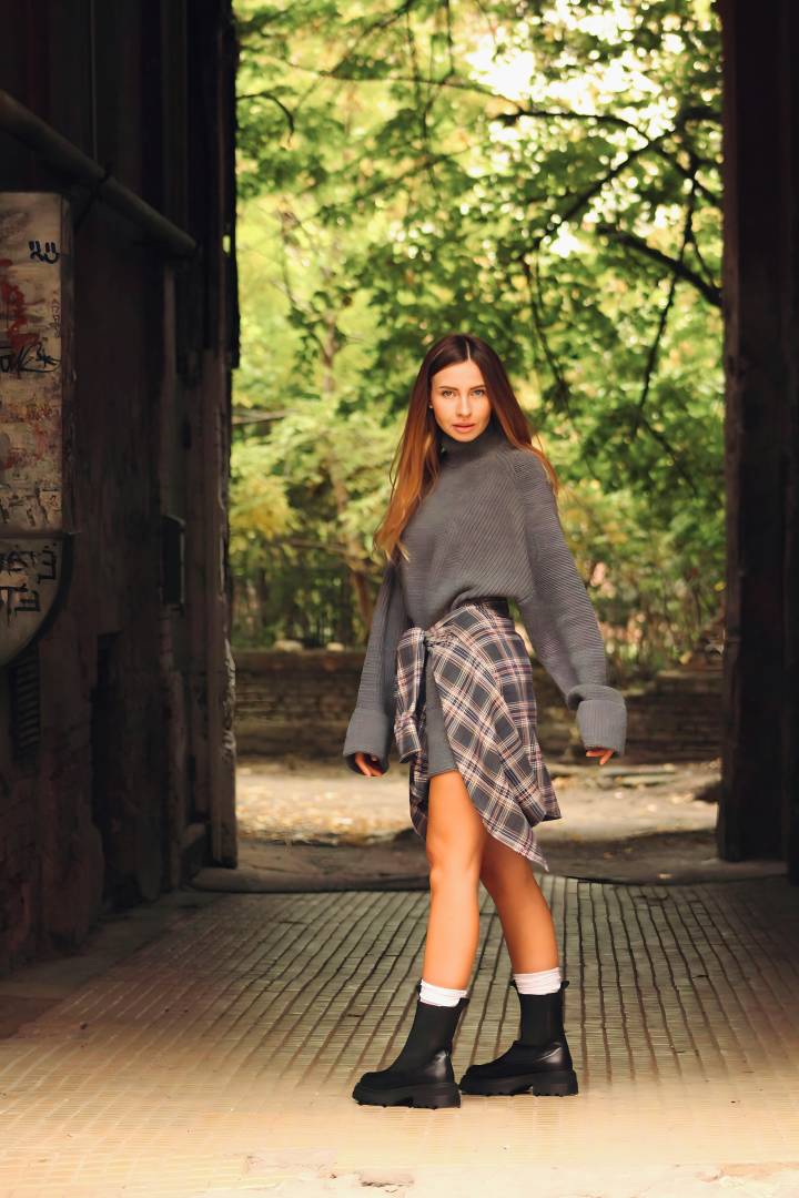 Lug Sole Chelsea Boots: Mini Dress and Turtleneck Combo Lug Sole Chelsea Boots: Mini Dress and Turtleneck Combo — Chelsea Boots Outfits
