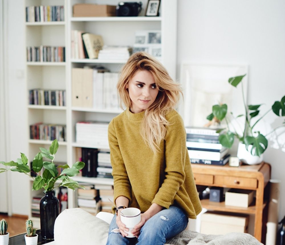 Oversized Mustard Yellow Knit Sweater with Ripped Jeans — Loungewear Outfits