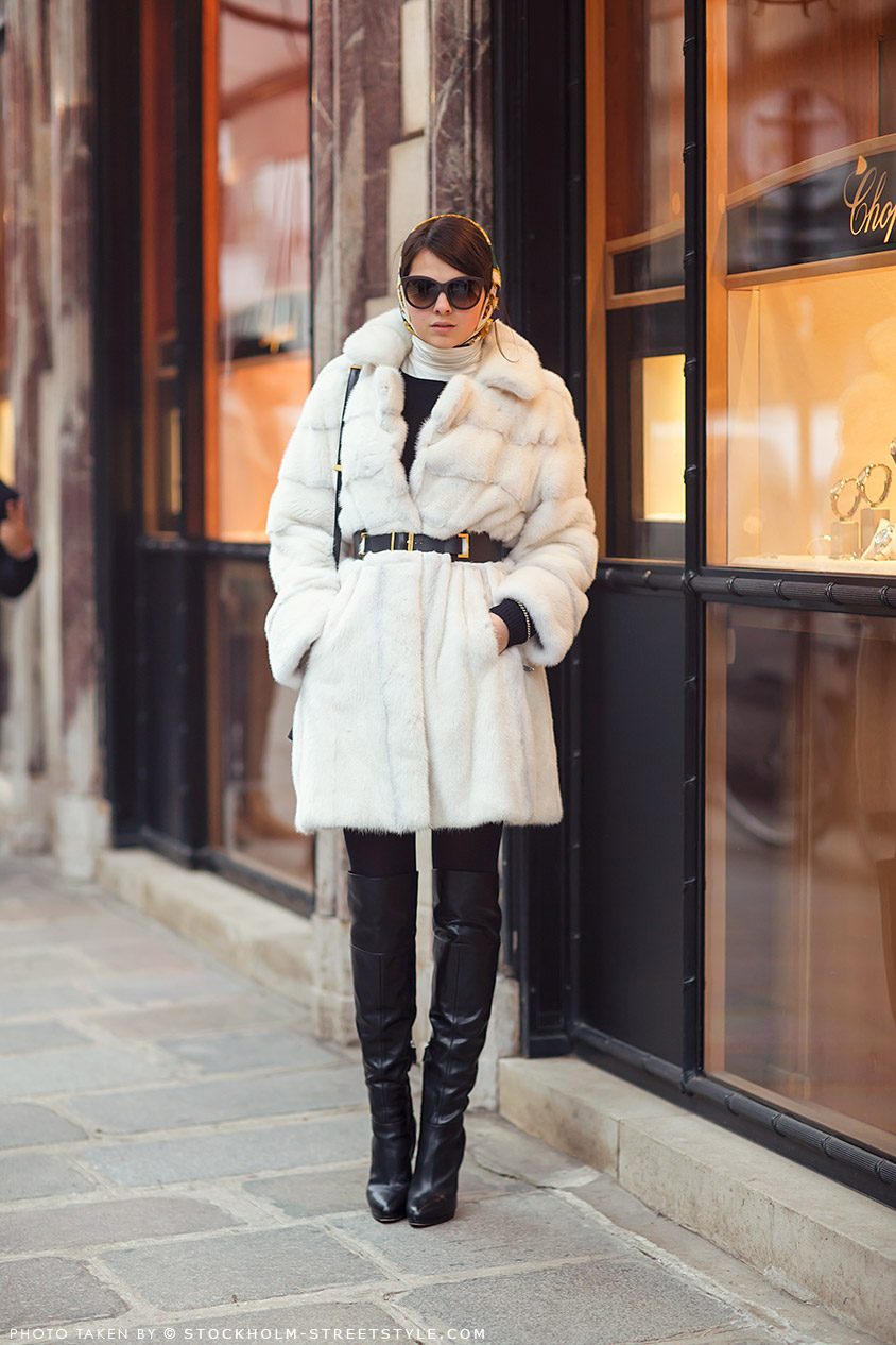 Luxurious White Faux Fur Coat for Evening Elegance Luxurious White Faux Fur Coat for Evening Elegance — Winter White Outfits