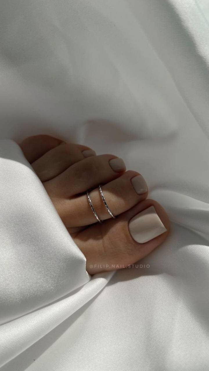 Neutral Beige with Silver Rings — Winter Pedicure Colors