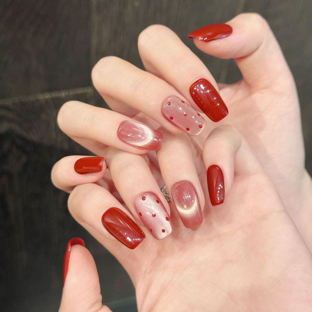 Deep Red Sheer Pink With Cat-Eye Effect Visual Idea — Winter Square Nails