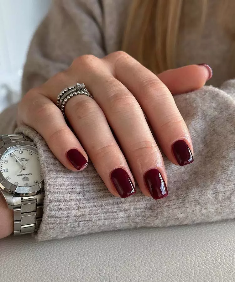 Deep Dark Berry Red Glossy Short Square Nails Deep Dark Berry Red Glossy Short Square Nails — Winter Nail Colors for Women Over 70