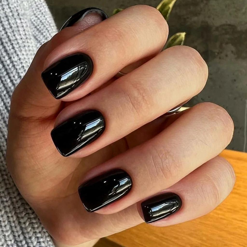 Classic Glossy Black Square Nails — Short Winter Acrylic Nails