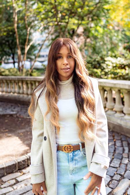 City Style: Camel Coat with White Turtleneck and Leopard Heels — Camel Coat Outfits